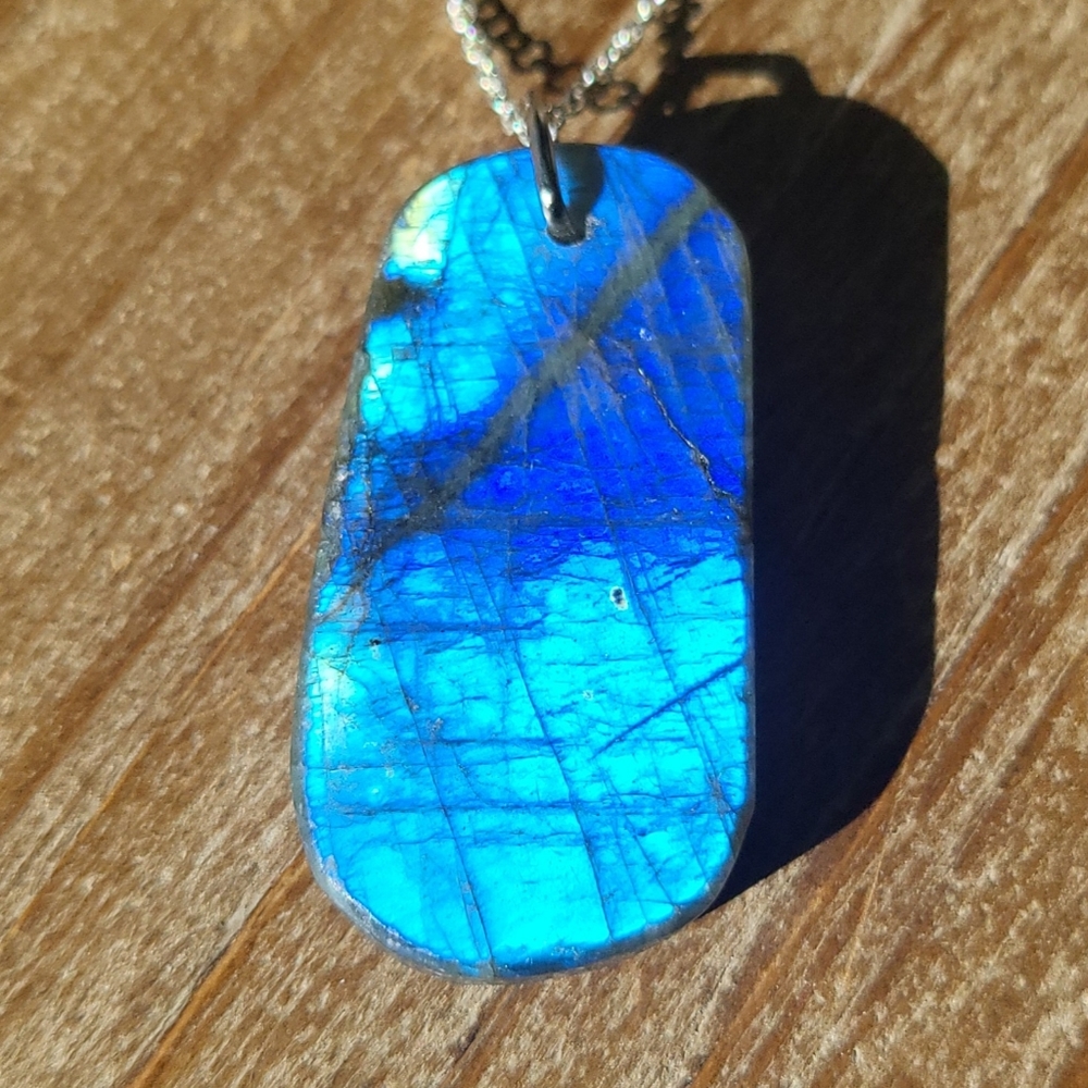 Beautiful Labradorite Necklace with Powerful Flash / Heartfelt Gift